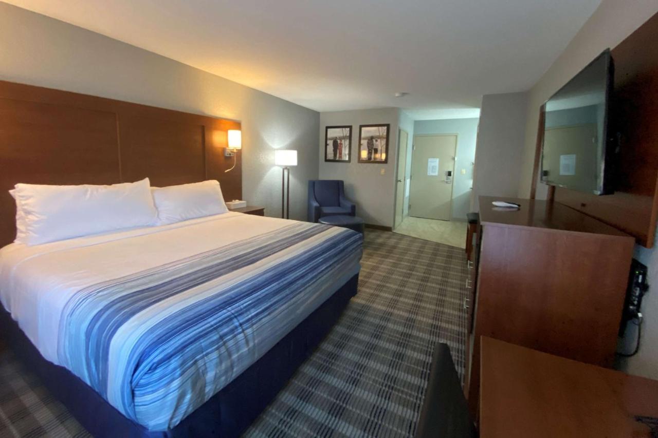 Americinn By Wyndham Williamsburg Exterior photo