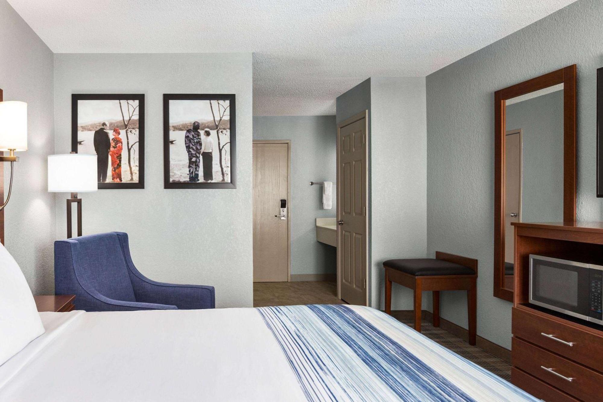 Americinn By Wyndham Williamsburg Exterior photo