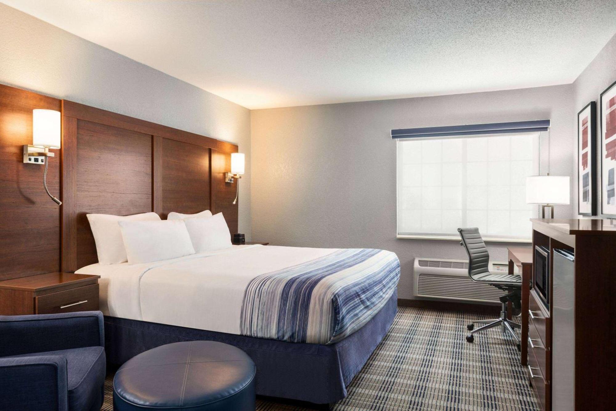 Americinn By Wyndham Williamsburg Exterior photo