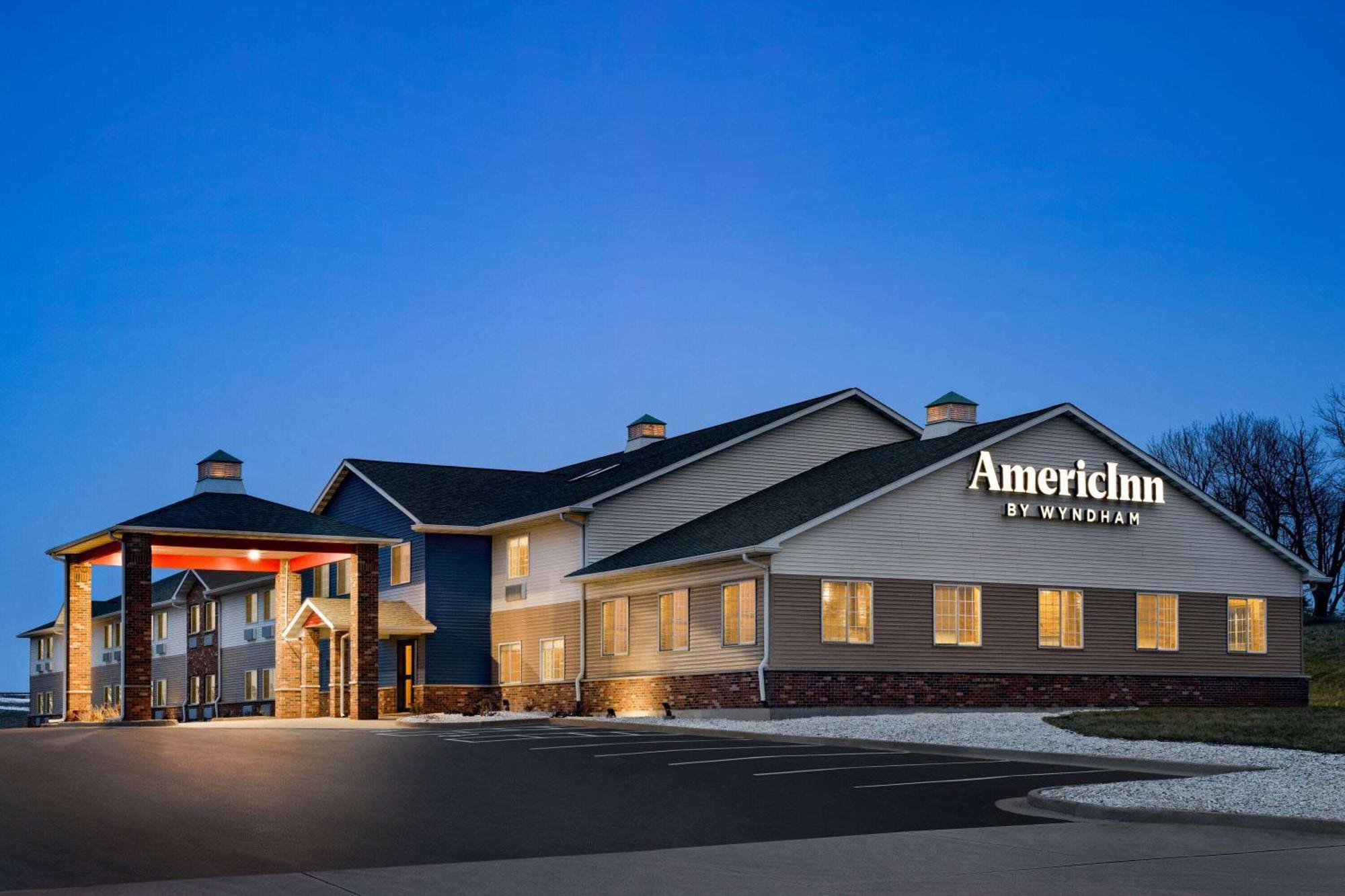 Americinn By Wyndham Williamsburg Exterior photo