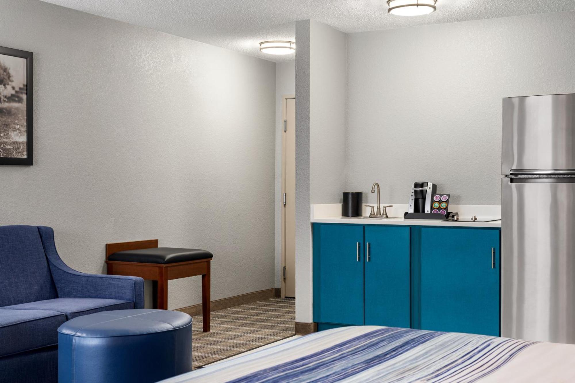 Americinn By Wyndham Williamsburg Exterior photo